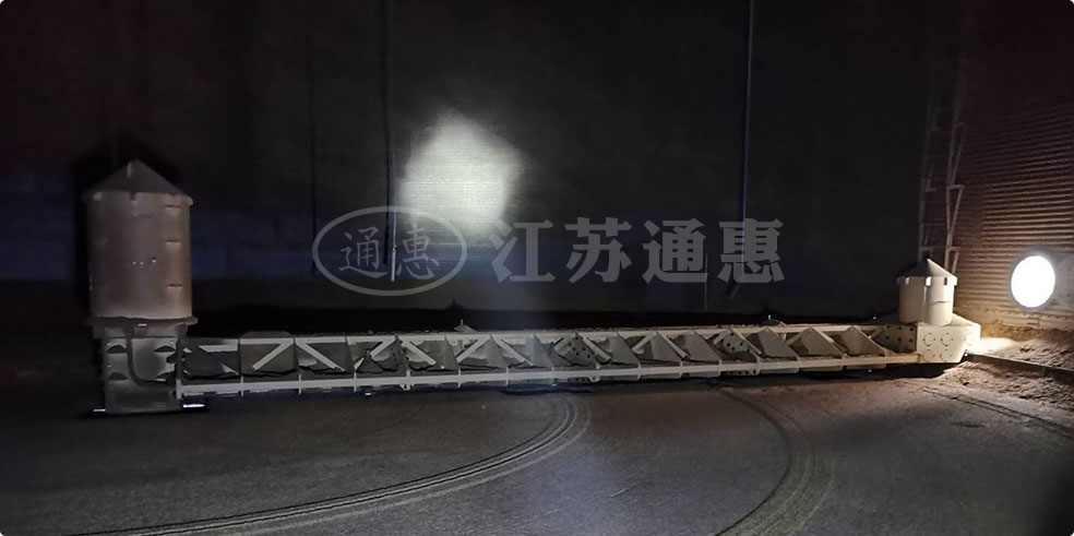 平底倉清倉機(jī)